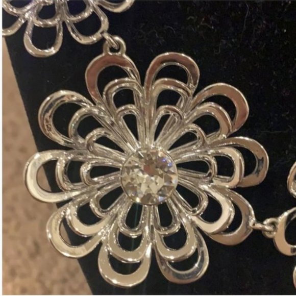 kate spade oops a daisy silver flower necklace nwo - Picture 7 of 8